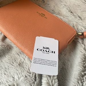 NWT Coach Wristlet